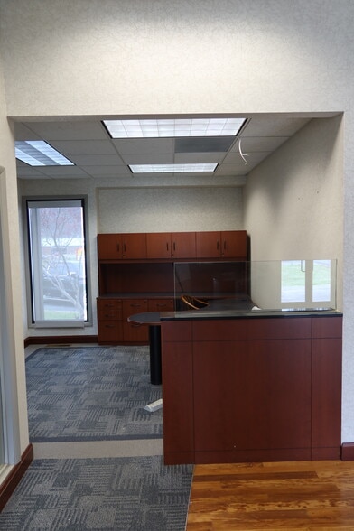 More Photos Of 3269 Highway 126, Blountville Bank For Sale