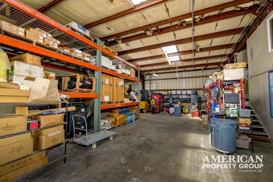 More Photos Of 520 Colonia Ln E, Nokomis Showroom For Sale