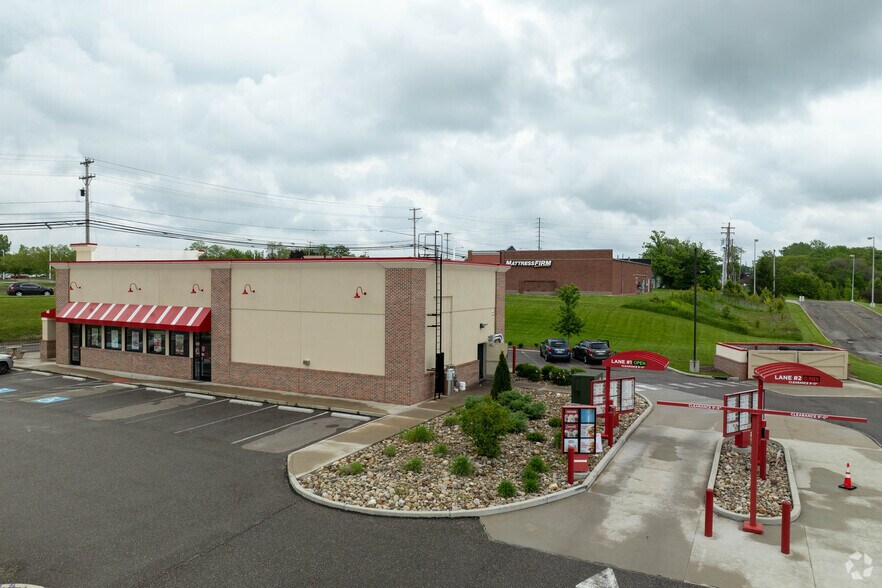 More Photos Of 1240 OH-303, Streetsboro Fast Food For Lease