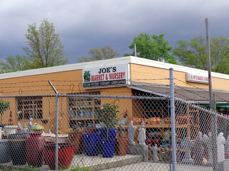 More Photos Of 350 S Parker St, Olathe Garden Center For Sale