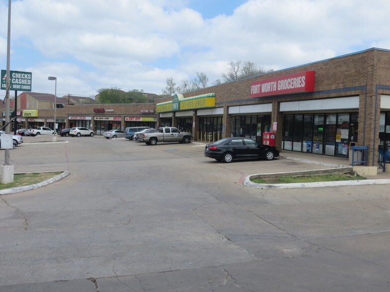 More Photos Of 1201 Woodhaven Blvd, Fort Worth Storefront For Lease