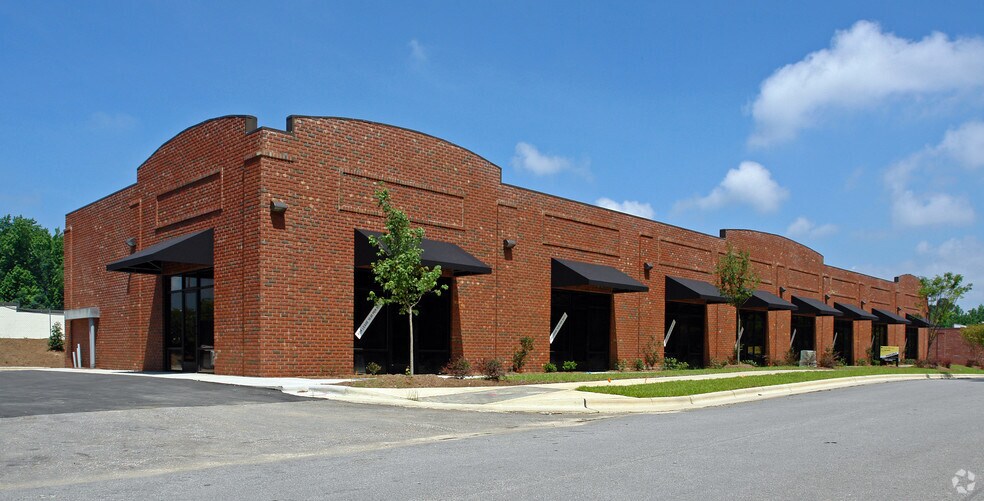 Primary Photo Of 930-942 Windy Rd, Apex Light Distribution For Lease