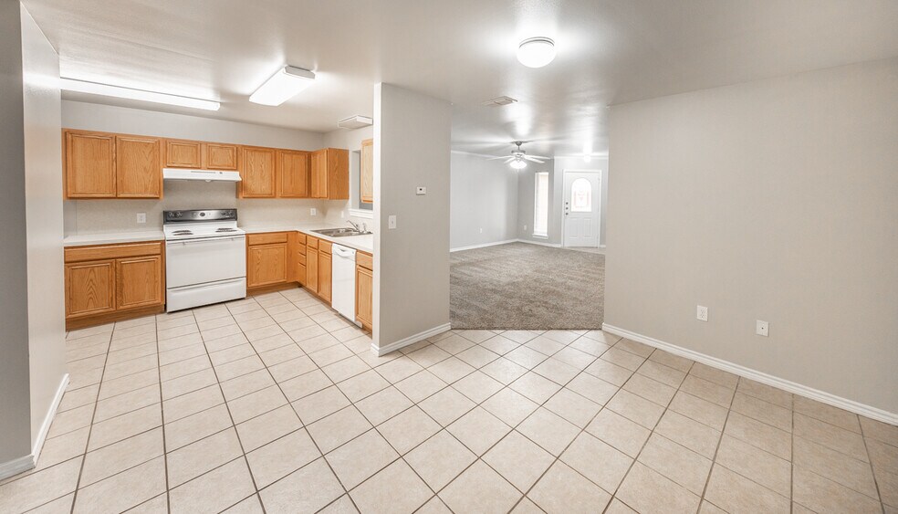More Photos Of 602 N Belmont, Lubbock Apartments For Sale
