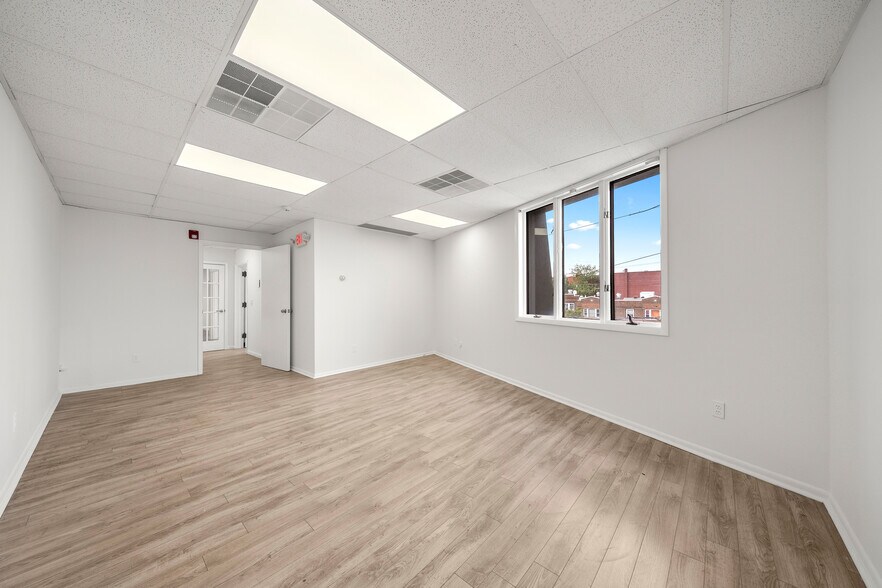 More Photos Of 40 Broad Ave, Palisades Park Office For Sale