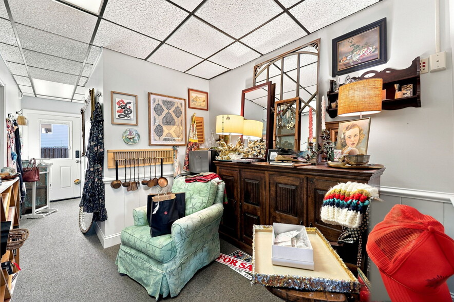 More Photos Of 2705 N Croatan Hwy, Kill Devil Hills Freestanding For Sale