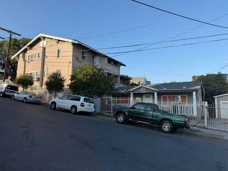 More Photos Of 326 S Bonnie Brae St, Los Angeles Apartments For Sale