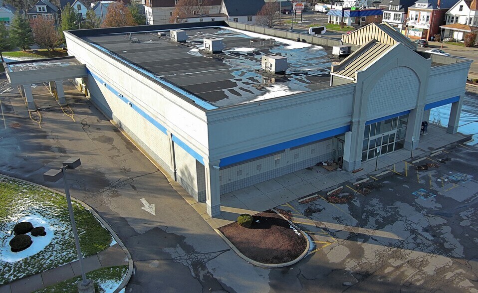 More Photos Of 1625 Broadway St, Buffalo General Retail For Sale