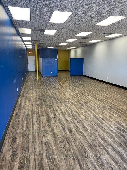 More Photos Of 2916 S 4th St, Leavenworth Unknown For Lease