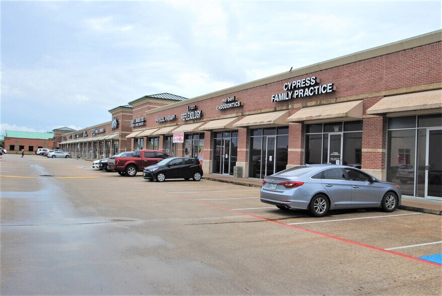 Primary Photo Of 8955 N Hwy 6, Houston Unknown For Lease