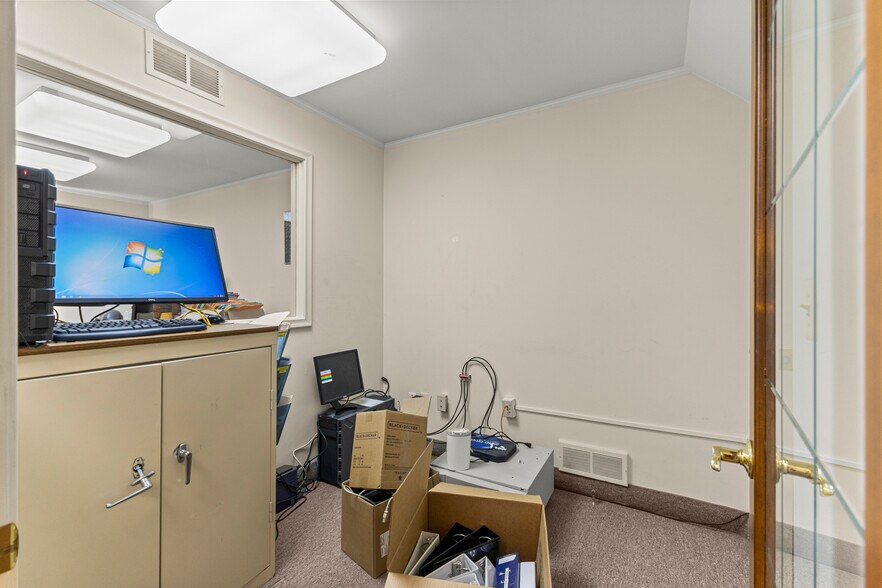 More Photos Of 30401 Utica Rd, Roseville Office For Sale