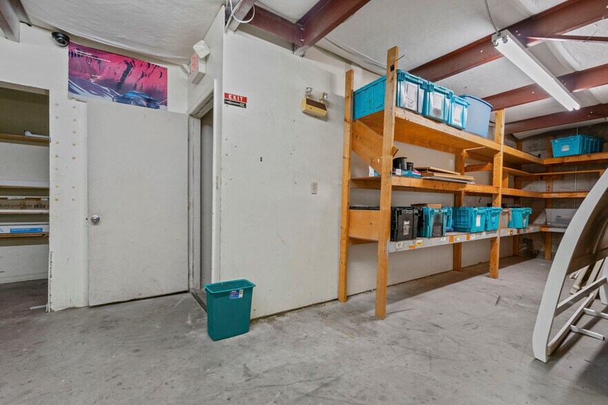 More Photos Of 4145 Fowler St, Fort Myers Auto Repair For Sale