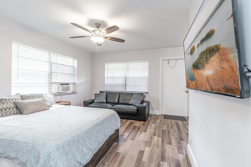 More Photos Of 1415 SW 1st St, Fort Lauderdale Apartments For Sale