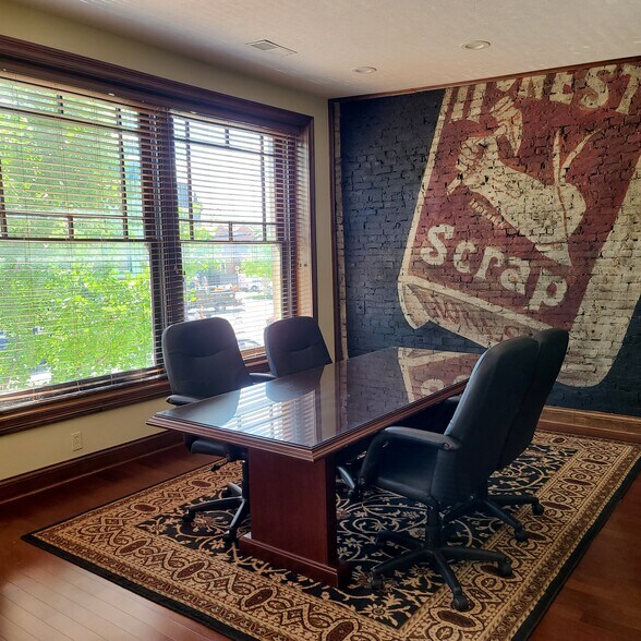 More Photos Of 10 N Market St, Troy Storefront Retail Office For Lease