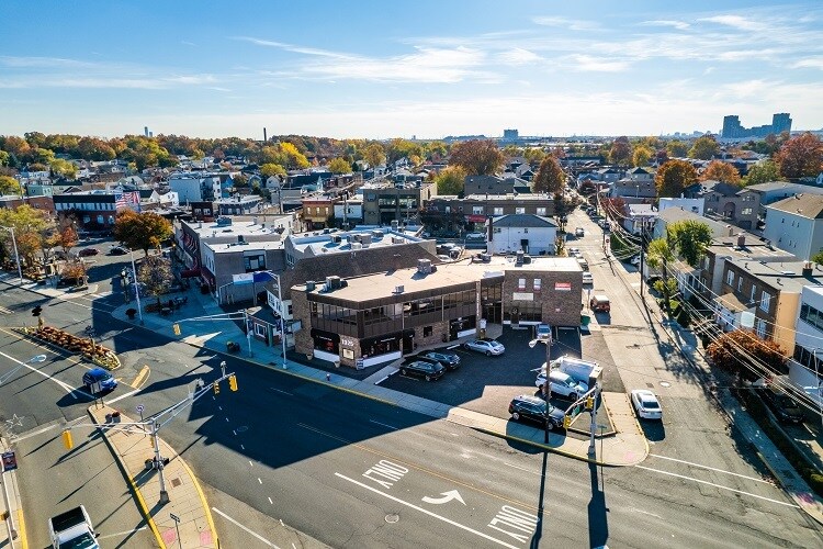 More Photos Of 1325A Paterson Plank rd, Secaucus Storefront For Lease