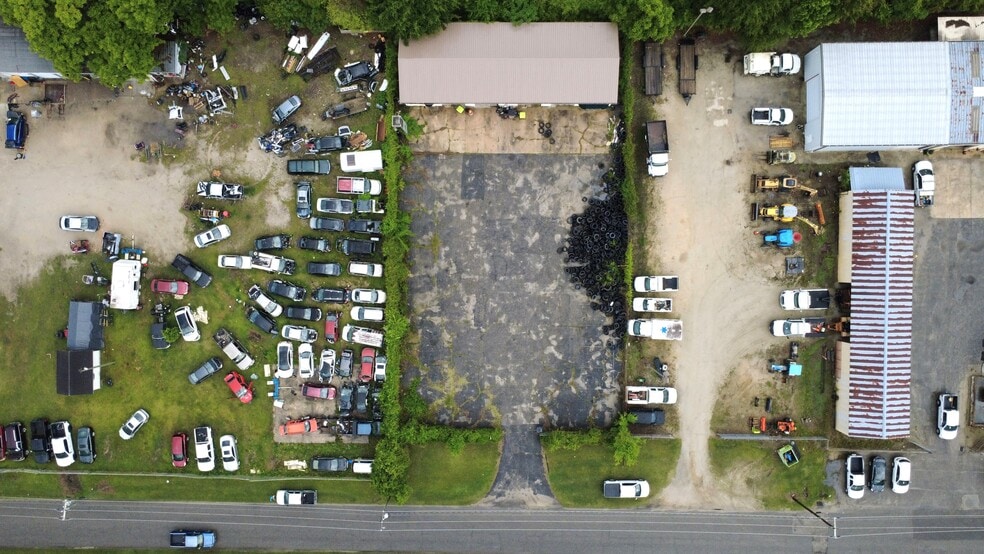 More Photos Of 311 E Main St, Whiteville Industrial For Sale
