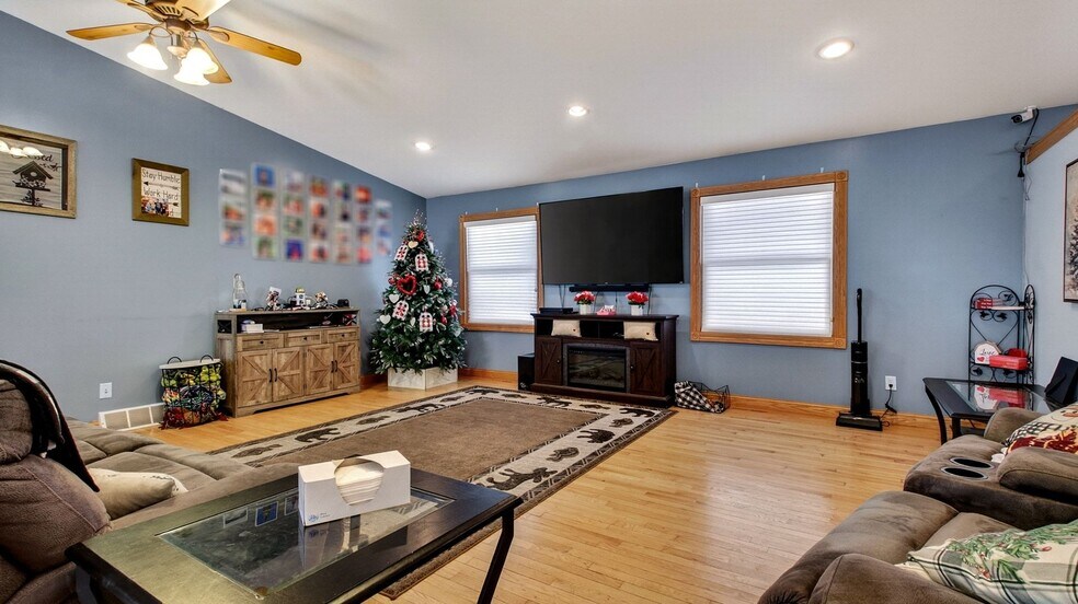 More Photos Of 1631 US Highway 8, Barron Auto Salvage Facility For Sale