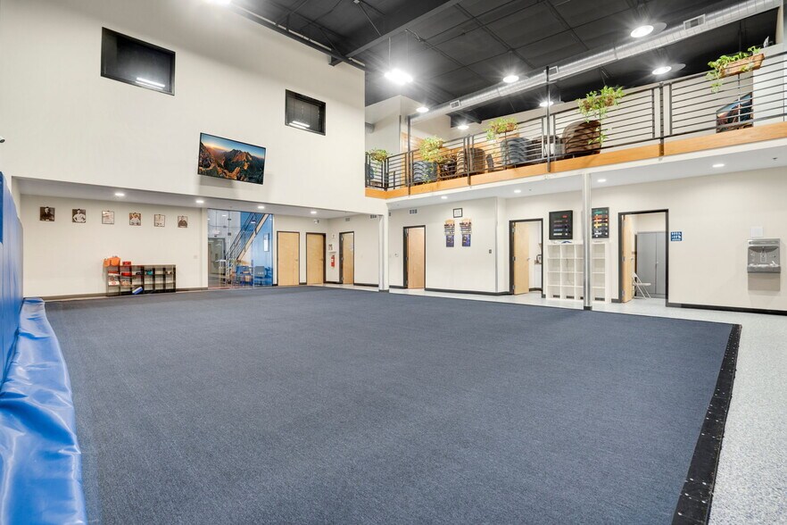 More Photos Of 1542 Taurus Ct, Loveland Flex For Sale