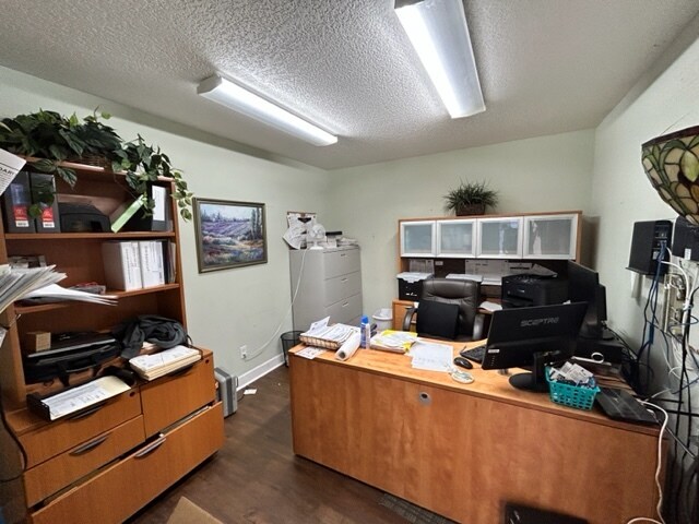 More Photos Of 85101 Commercial Park Dr, Yulee Flex For Lease