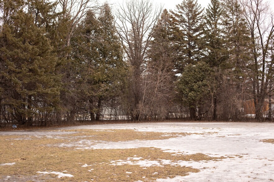 More Photos Of 1220 N Front St, Crookston Apartments For Sale