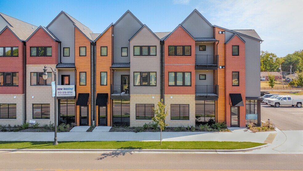 More Photos Of 6115 Nieman Rd, Shawnee Apartments For Sale