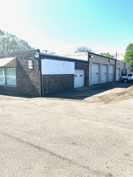 More Photos Of 1701 W IL Route 120, Mchenry Auto Dealership For Sale