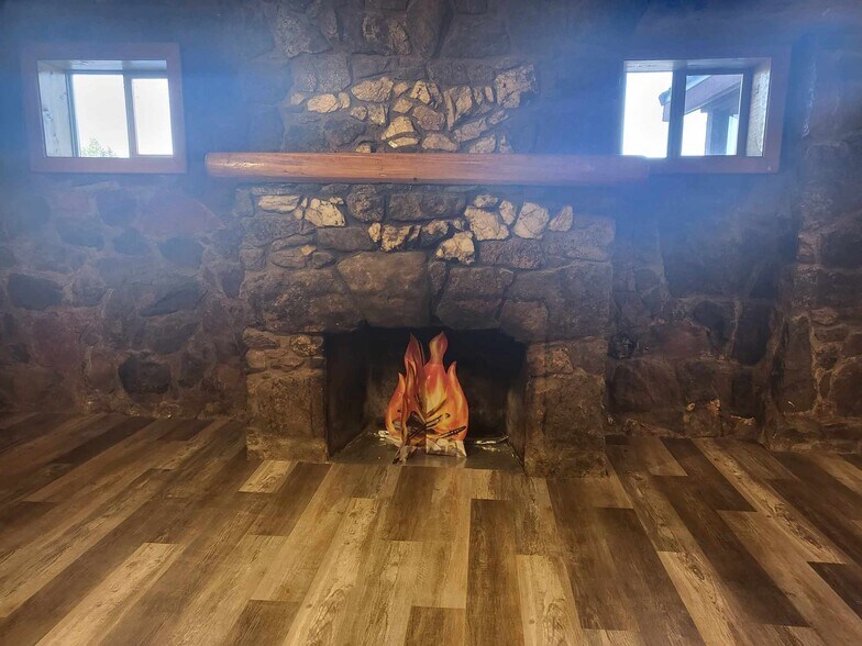 More Photos Of 720 W US Highway 24, Woodland Park Office Residential For Lease
