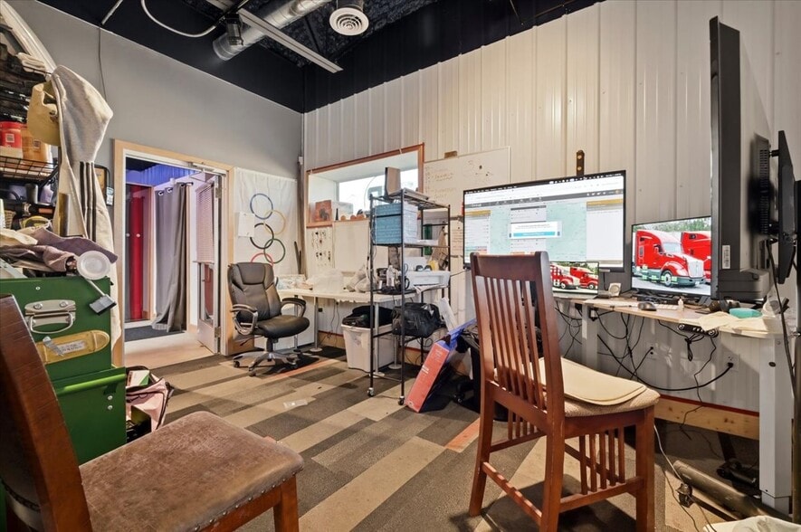 More Photos Of 14857 Martinville Rd, Belleville Warehouse For Sale