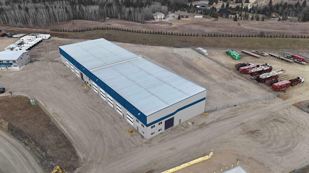 More Photos Of 20 Veenstra Dr, Red Deer County Warehouse For Lease