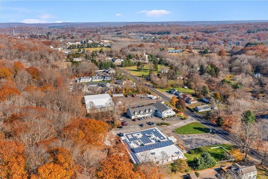 More Photos Of 192 Westbrook Rd, Essex Office For Sale
