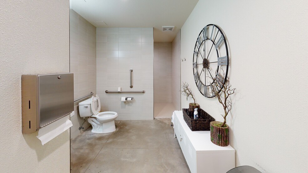 More Photos Of 5102 S Pinnacle Hills Pky, Rogers Office For Lease