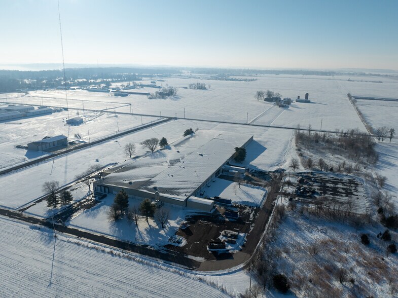 More Photos Of 3750 Industrial Dr, Carlyle Warehouse For Sale