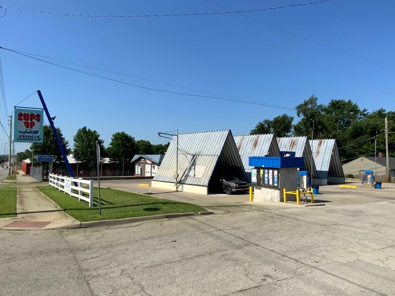 More Photos Of 7822 Troost Ave, Kansas City Carwash For Sale