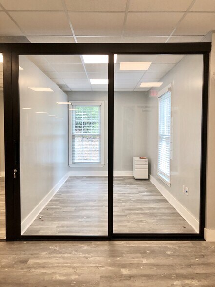 More Photos Of 2340 Perimeter Park Dr, Atlanta Office Residential For Lease