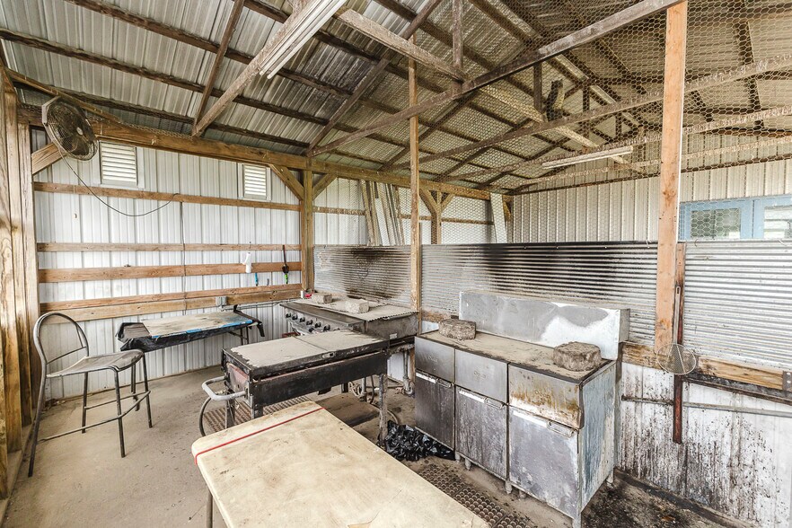 More Photos Of 1663 Georgia Rd, Humboldt Specialty For Sale