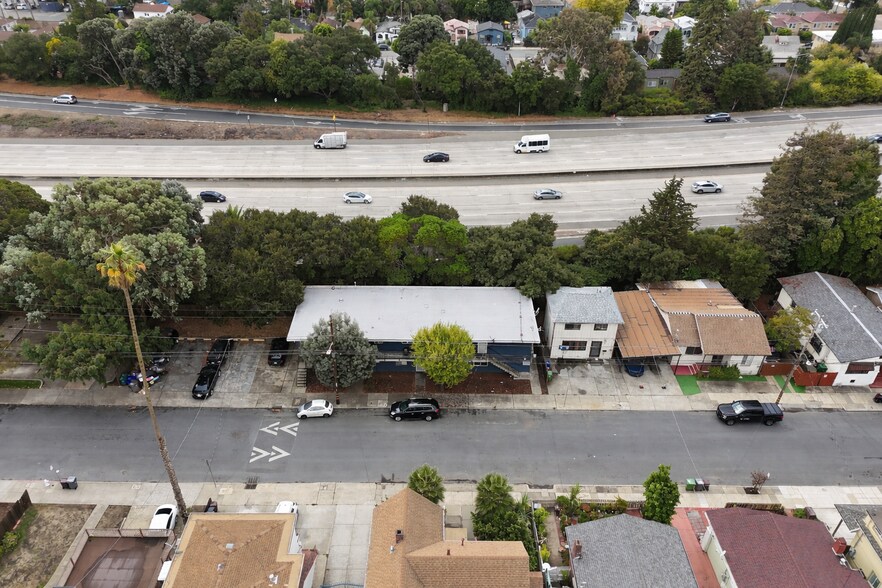 More Photos Of 3257 Delaware St, Oakland Apartments For Sale