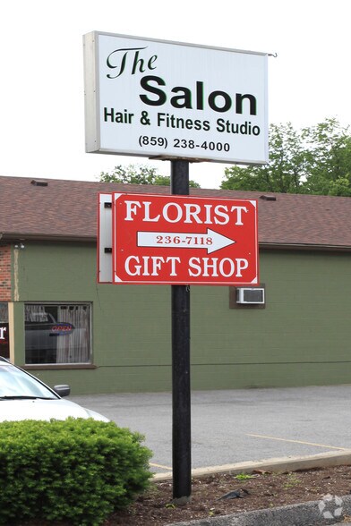 More Photos Of 116 E Main St, Danville Freestanding For Lease