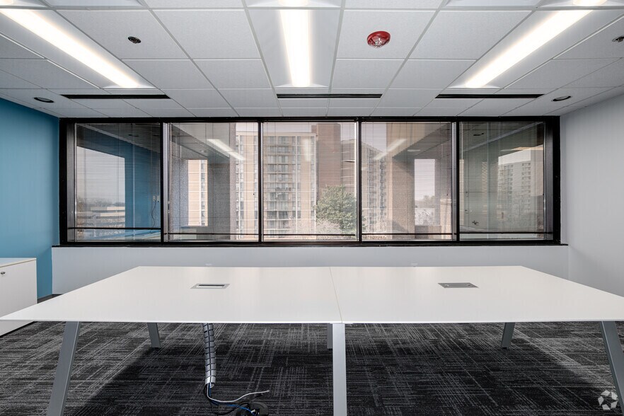 More Photos Of 1320 Old Chain Bridge Rd, McLean Office For Lease