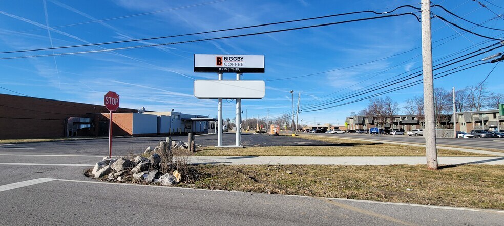 More Photos Of 4102-4208 Lake Rd, Sheffield Lake Unknown For Lease