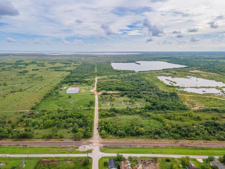 More Photos Of 5729 Texas st, Hitchcock Industrial For Lease