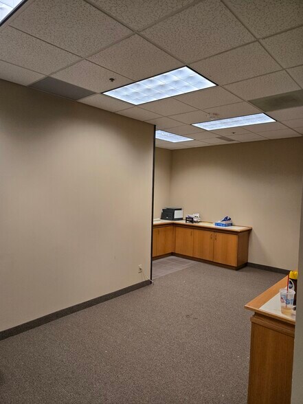 More Photos Of 2828 E Trinity Mills Rd, Carrollton Office For Lease
