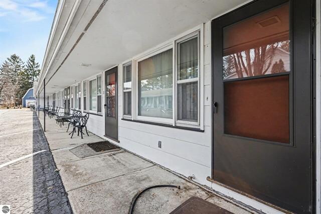 More Photos Of 1100 E Bay St, East Tawas Hotel For Sale
