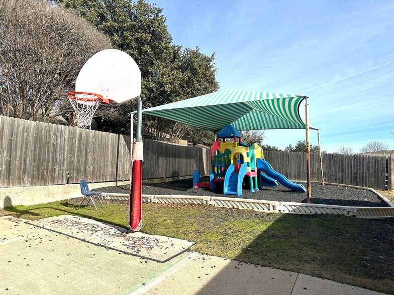 More Photos Of 2210 Kelly Blvd, Carrollton Daycare Center For Sale