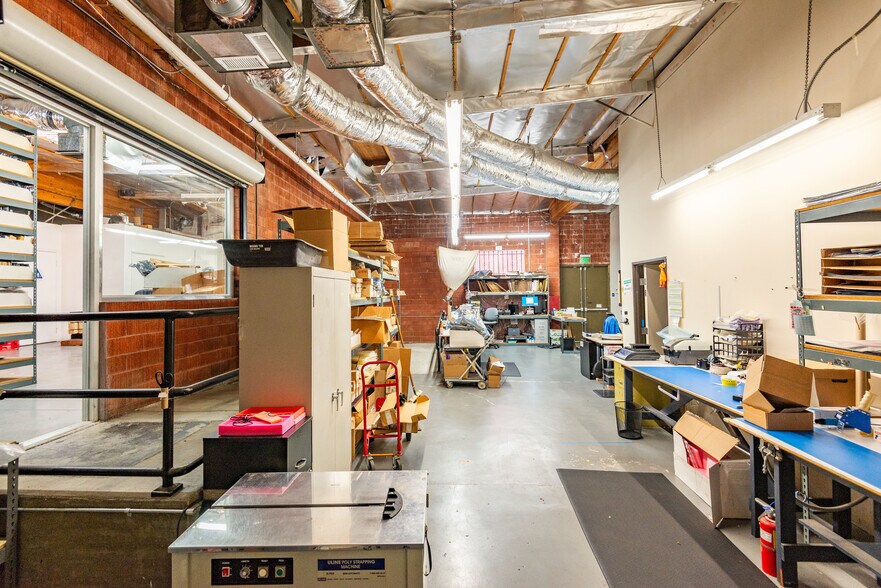 More Photos Of 1511 259th St, Harbor City Warehouse For Sale