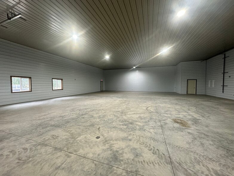 More Photos Of 2549 Cottontail rd, Bozeman Warehouse For Lease