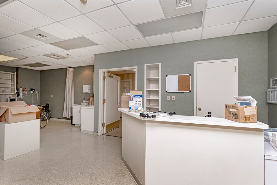 More Photos Of 8425 Cumberland Pl, Baton Rouge Medical For Lease