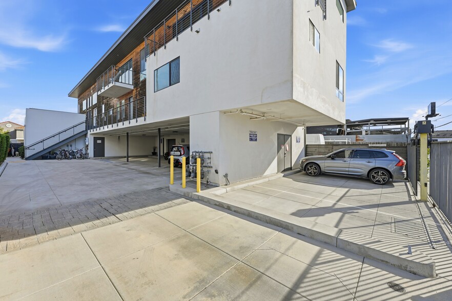 More Photos Of 4726 Utah St, San Diego Apartments For Sale