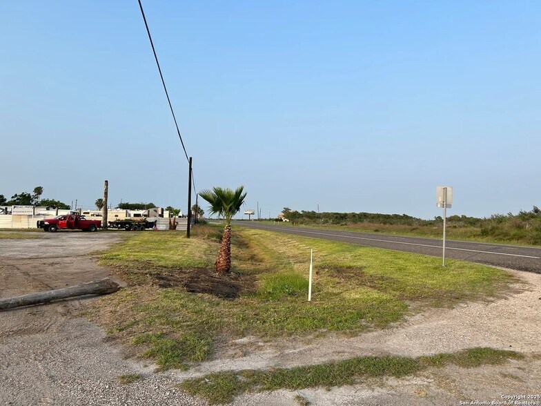 More Photos Of 1212 Hwy 35 N, Aransas Pass Land For Lease