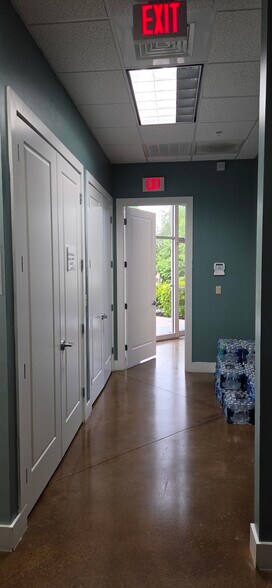 More Photos Of 13830 Jetport Commerce Pky, Fort Myers Warehouse For Lease