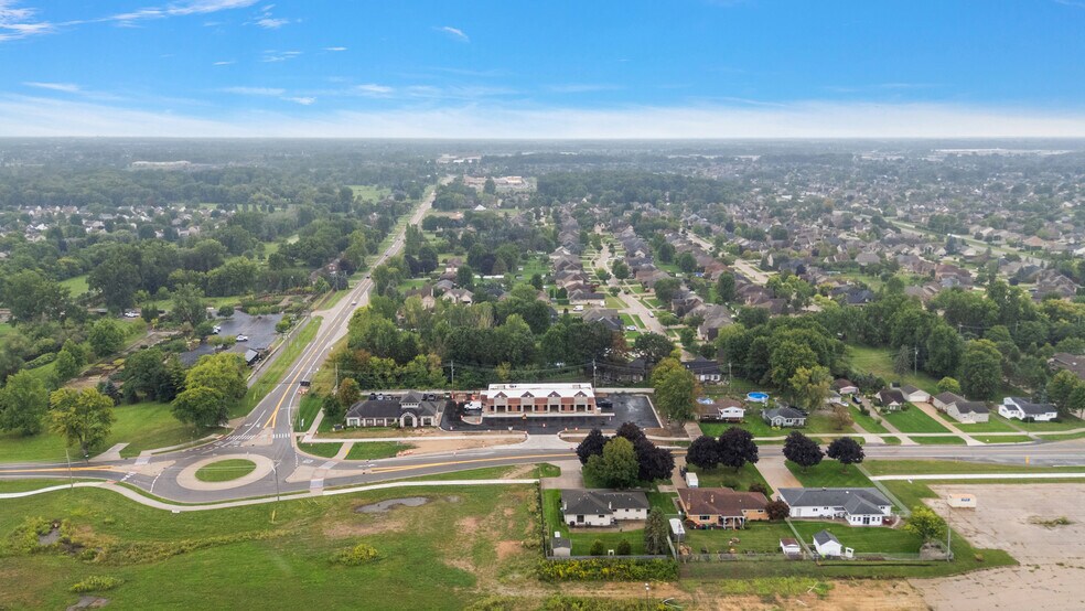 More Photos Of 16990-16998 25 Mile, Macomb Office For Lease