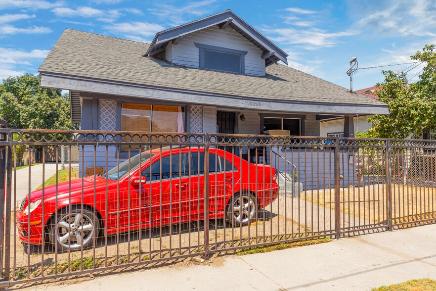 More Photos Of 1253 E 46th St, Los Angeles Apartments For Sale